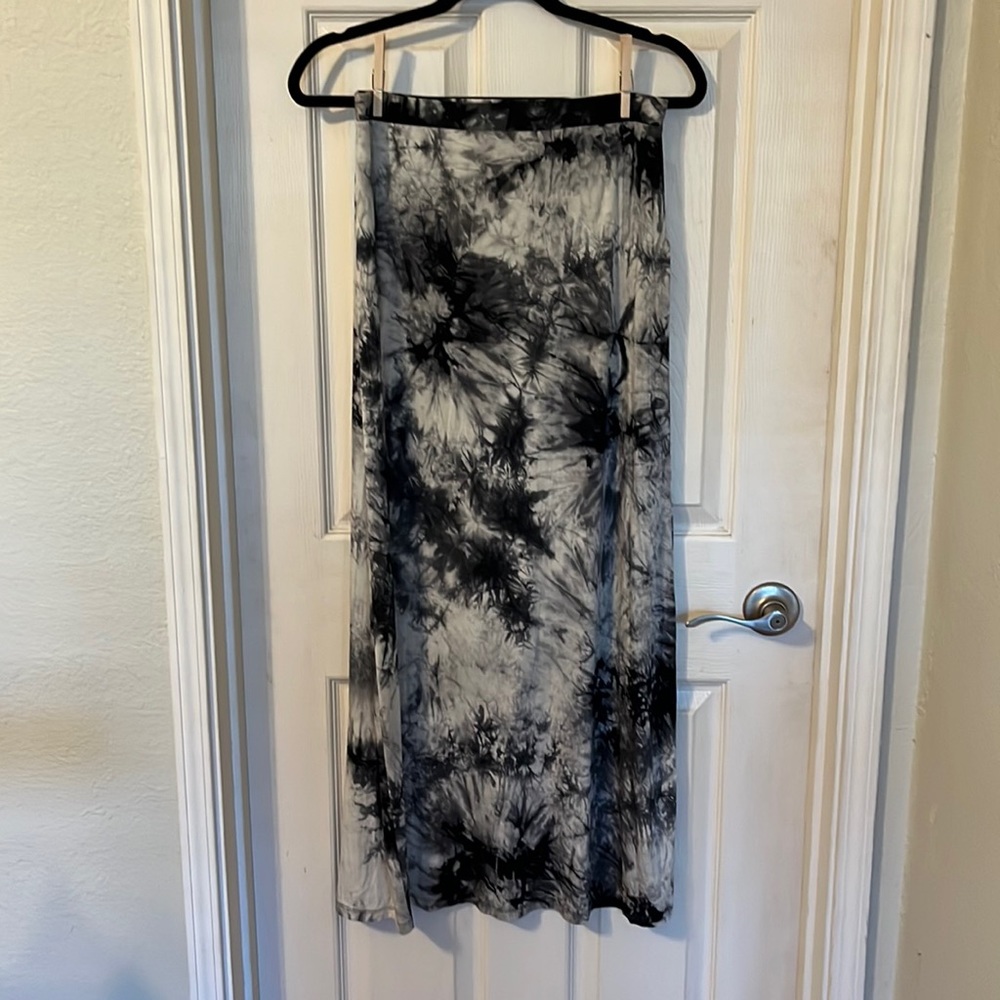 Michael Kors black tie dye maxi skirt. Pull on. Size small